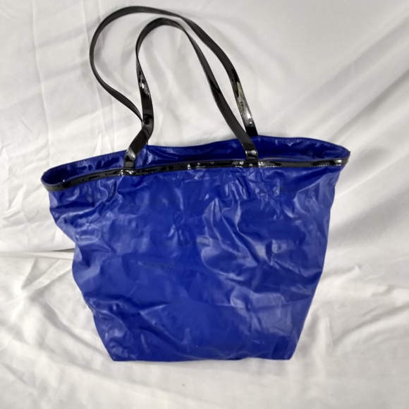 NEW VIA SPIGA BAG BLUE POLY CARRYALL - Picture 1 of 8